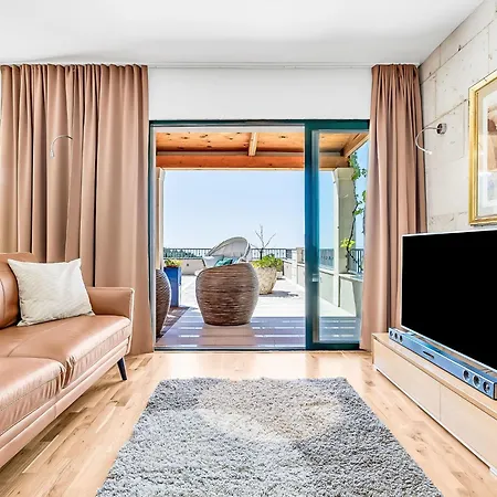 Feriehus Rita Mit Blick Auf Wasser By Interhome Makarska