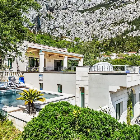 Rita Mit Blick Auf Wasser By Interhome Makarska