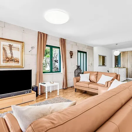 Rita Mit Blick Auf Wasser By Interhome Feriehus