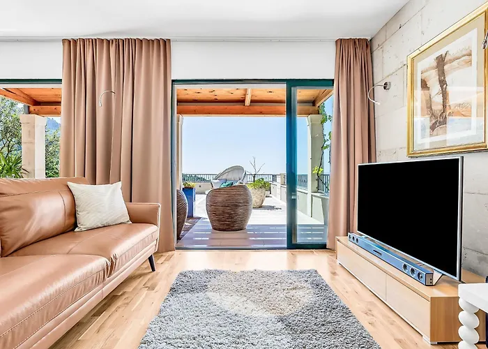 Feriehus Rita Mit Blick Auf Wasser By Interhome Makarska