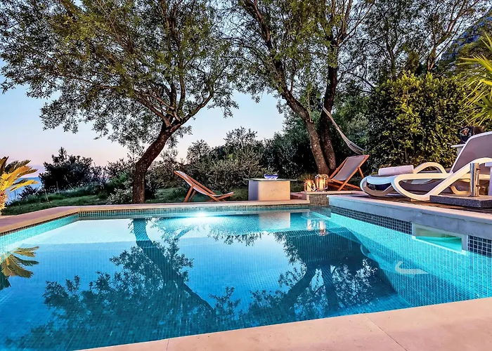 Feriehus Rita Mit Blick Auf Wasser By Interhome Makarska