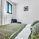 Rita Mit Blick Auf Wasser By Interhome *