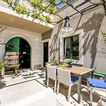 Rita Mit Blick Auf Wasser By Interhome