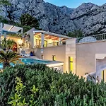 Rita Mit Blick Auf Wasser By Interhome Makarska