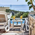 Rita Mit Blick Auf Wasser By Interhome