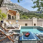 Rita Mit Blick Auf Wasser By Interhome *