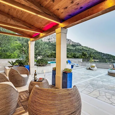 Vikendica Rita Mit Blick Auf Wasser By Interhome