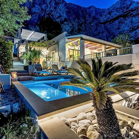 Rita Mit Blick Auf Wasser By Interhome Makarska