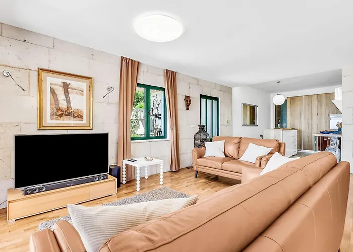 Rita Mit Blick Auf Wasser By Interhome Vakantiehuis