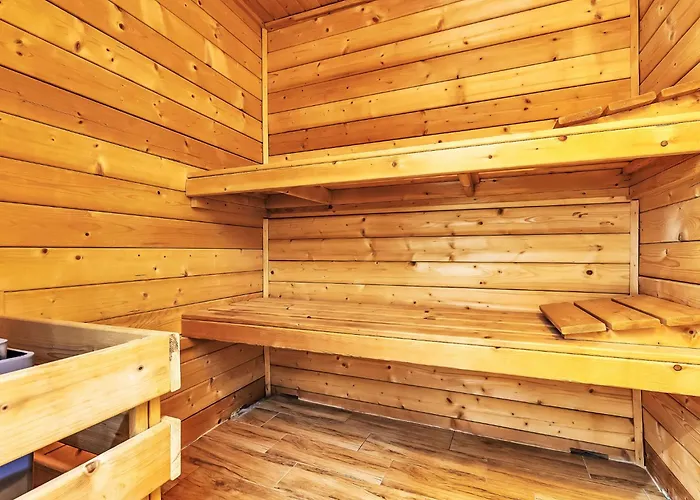 Rita Mit Blick Auf Wasser By Interhome * 马卡尔斯卡