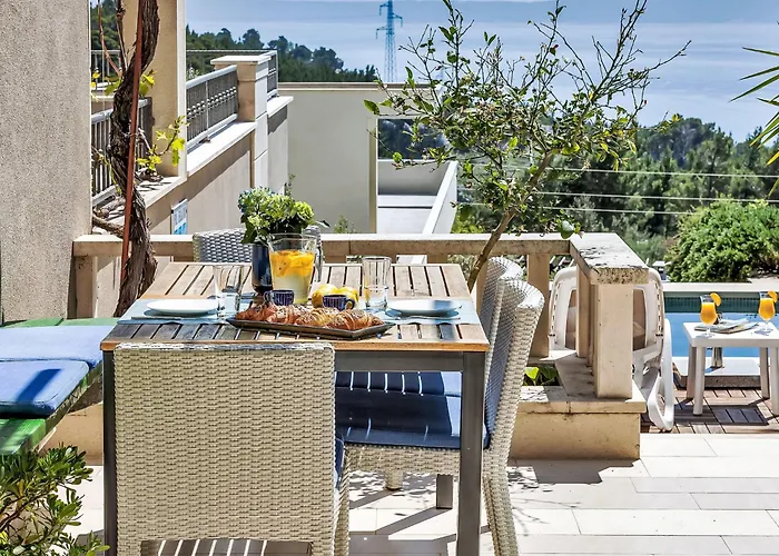 Rita Mit Blick Auf Wasser By Interhome Vakantiehuis Makarska