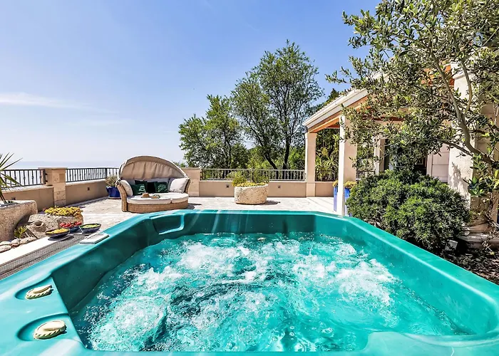 Rita Mit Blick Auf Wasser By Interhome