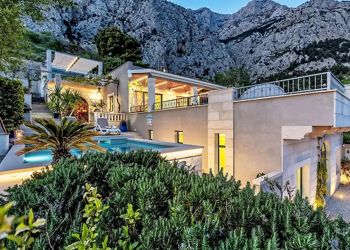 Rita Mit Blick Auf Wasser By Interhome Makarska